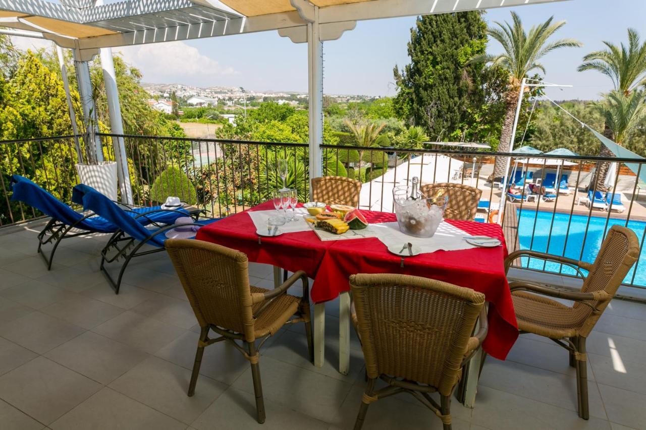 Familienzimmer mit Terrasse