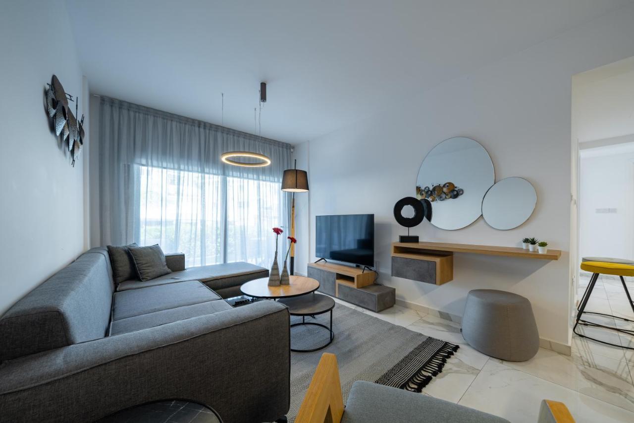Superior Three-Bedroom Apartment,1530636712:JPEG