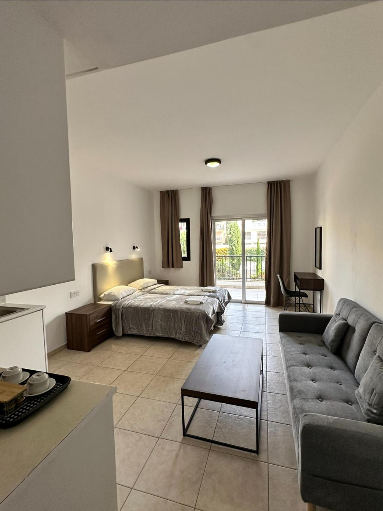 Studio with Inland View,1637733636:JPEG