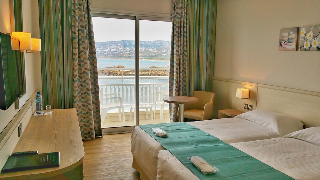 Deluxe Double or Twin Room with Sea View
