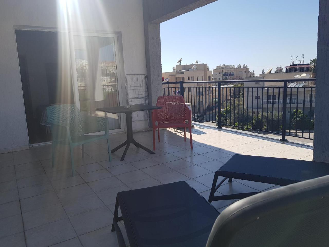 Apartment mit Terrasse