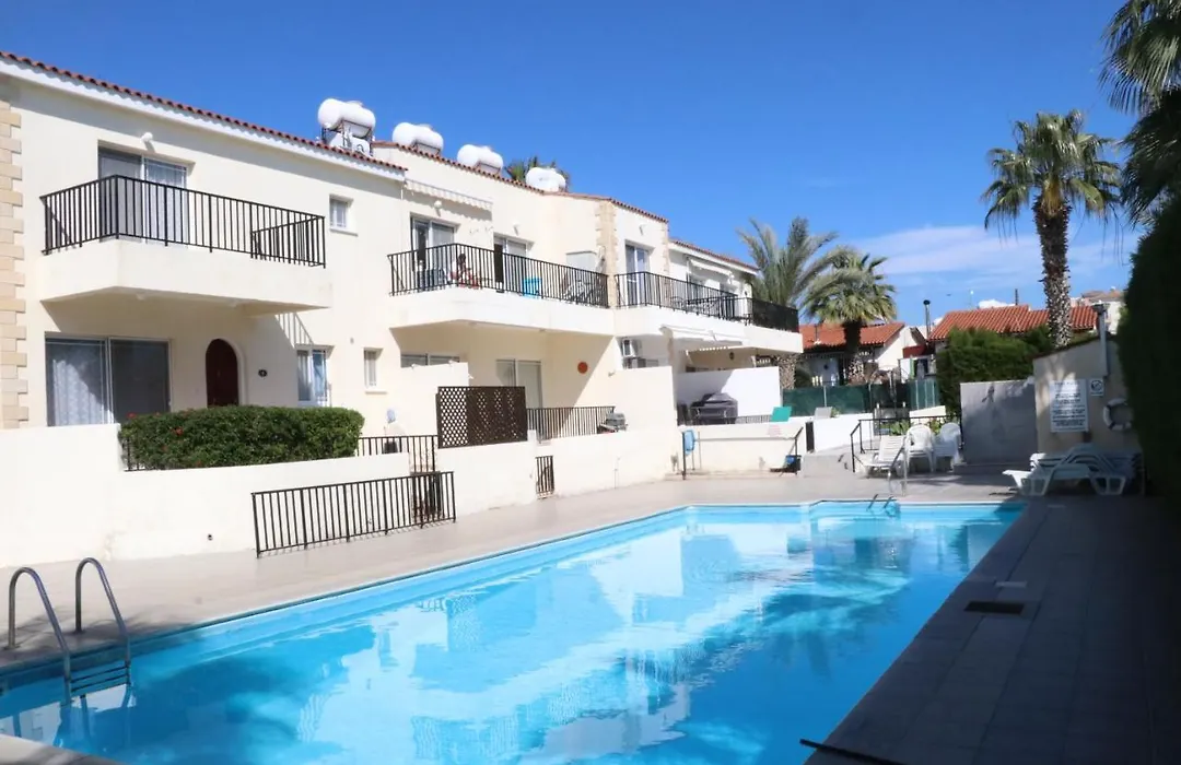 Cyking 2 Bed Apartment With Pool & 10 Min To Beach-1
