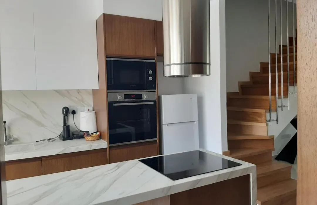 Melanos Fully Renovated Townhouse With Private Pool-1