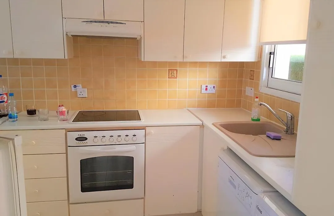 Charming 2 Bed. Ap. With Swimming Pool-1