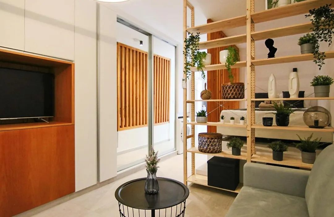 Phaedrus Living Seaside Luxury Flat Athina 123-1