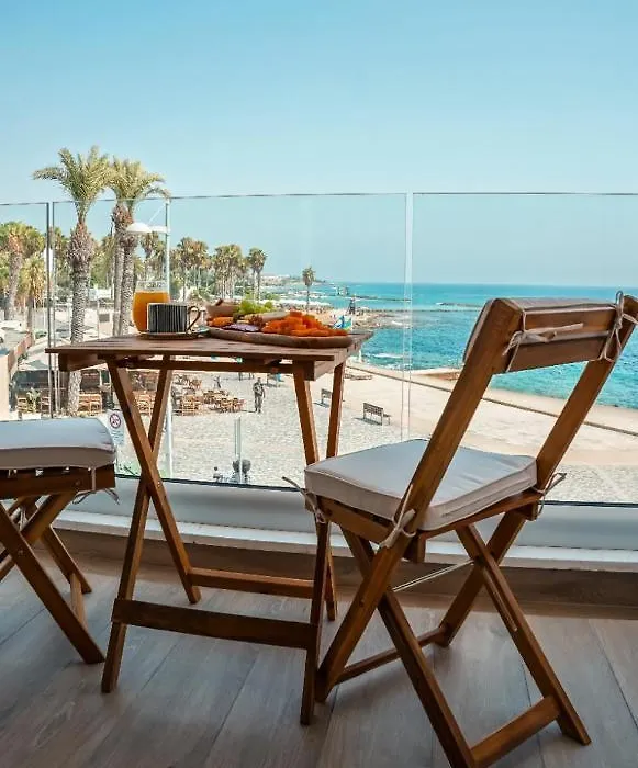 COSea Living: SeaSide Deluxe Suite in Harbour 107B-1