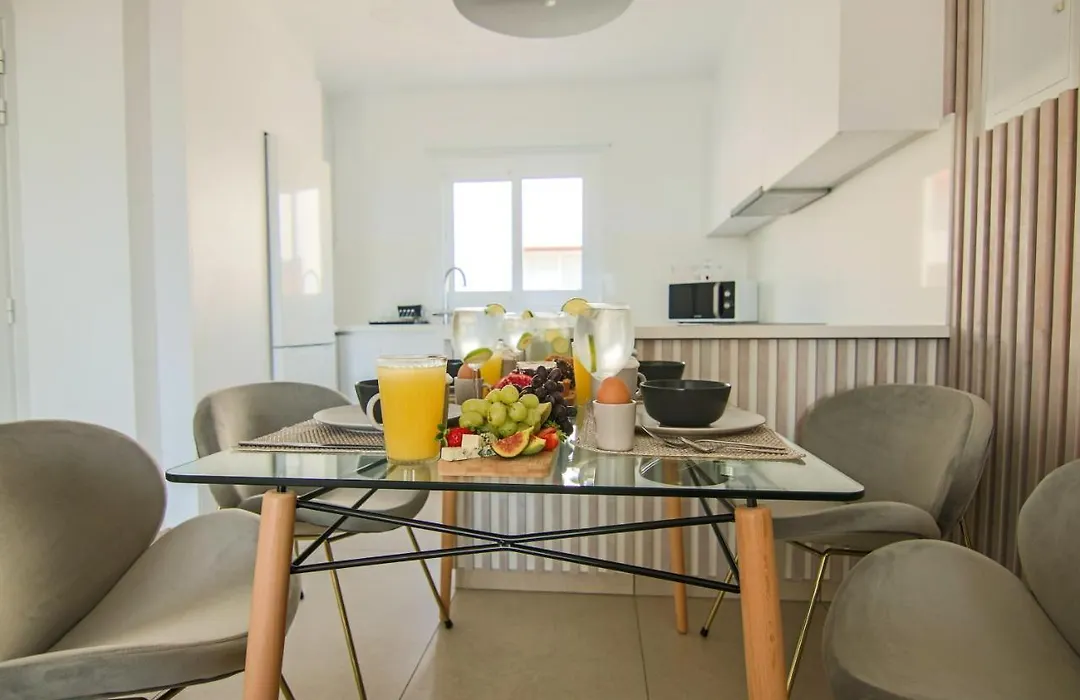 Phaedrus Living Seaview Flat Limnaria 154-1