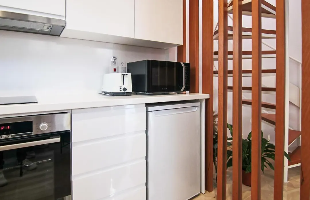 Phaedrus Living: Luxury Maisonette Lighthouse 60-1