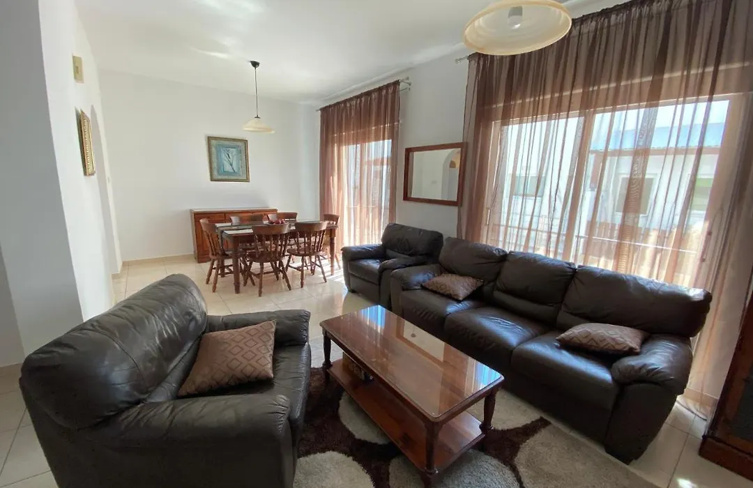 Three Bedroom Casa De Paphos-1