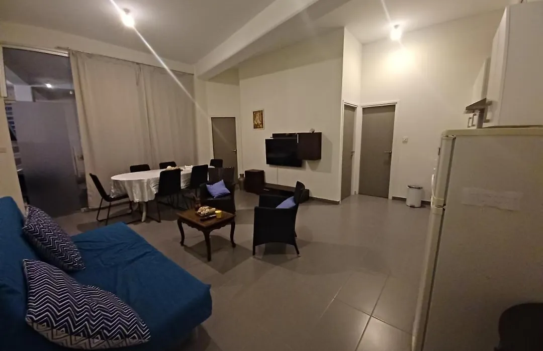 Mediterranean Flat-1
