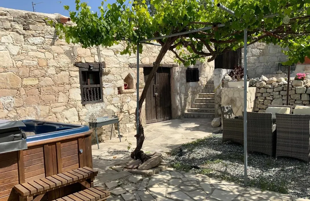 Georgios Retreat. Quaint Stone House.-1