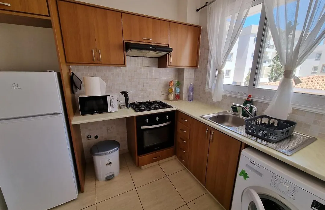 Ancient Paphos - Cozy Place Next To The Sea, Marina, Historical Sites, Buses, Mall, And Market-1