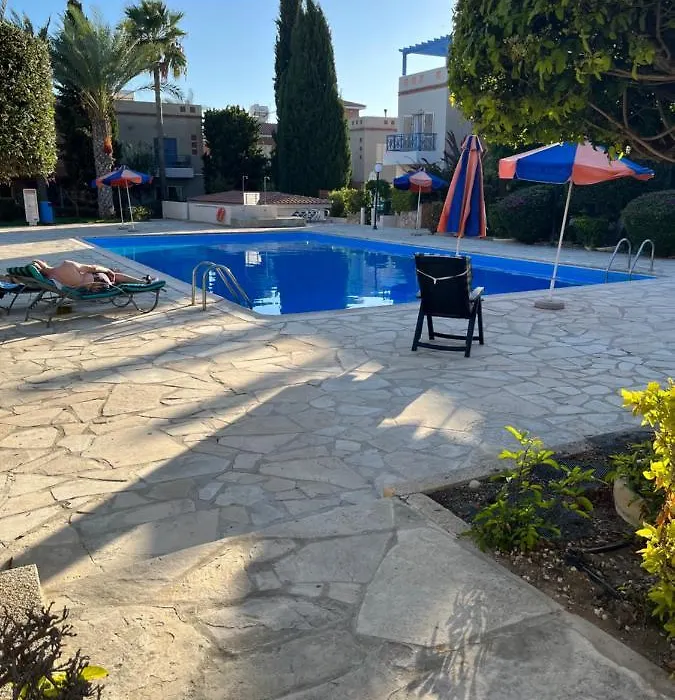 Iris Cottage 2-Bedroom Townhouse-1