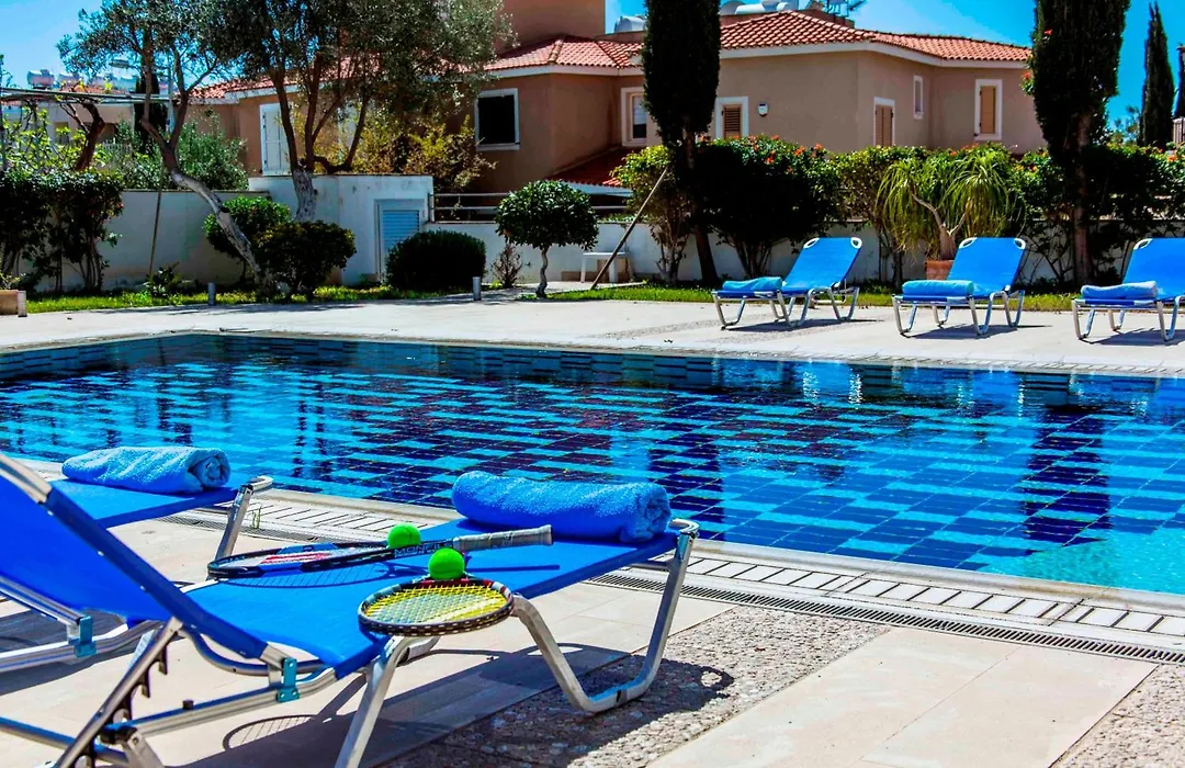 6 Bdr Villa With Tennis Court-1