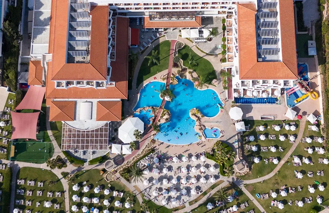 Leonardo Cypria Bay-1