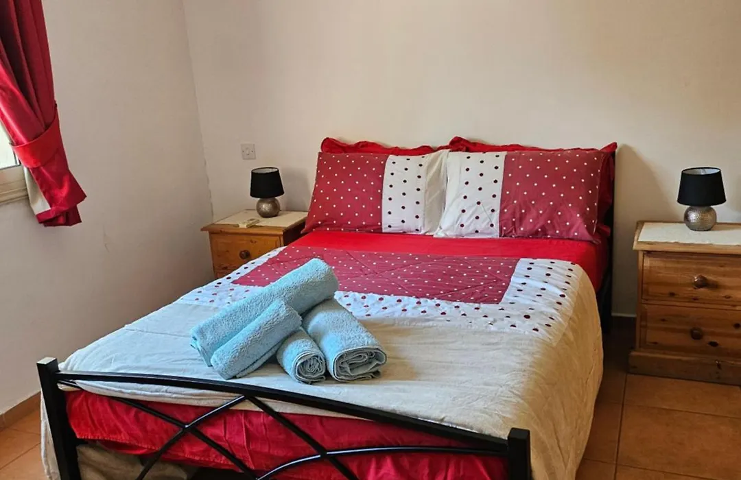 Paphos Holiday Home-1