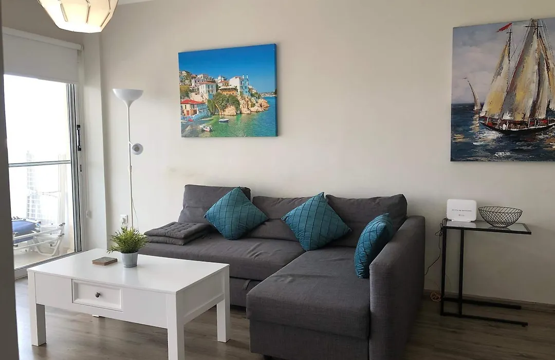 Kings Palace - Modern And Stylish 1 Bedroom Apartment-1
