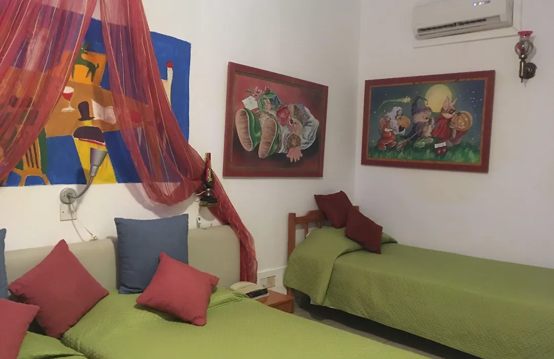 Kiniras Traditional Hotel & Restaurant-1