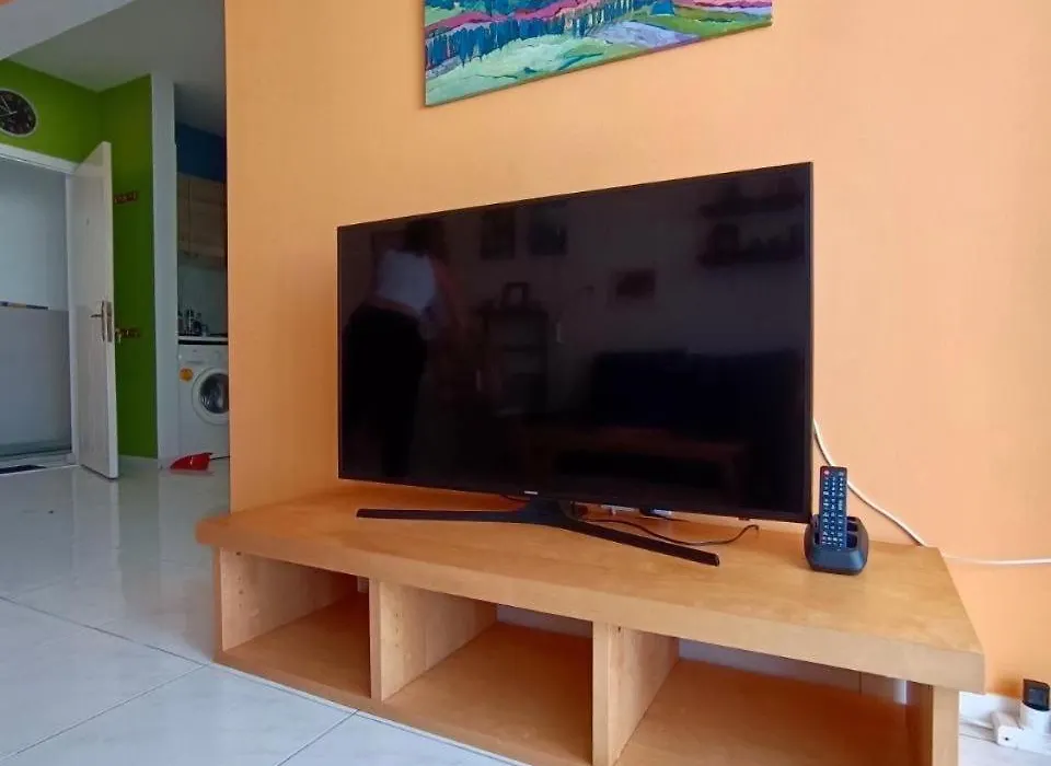 Beautiful Apartment Near The Sea-1