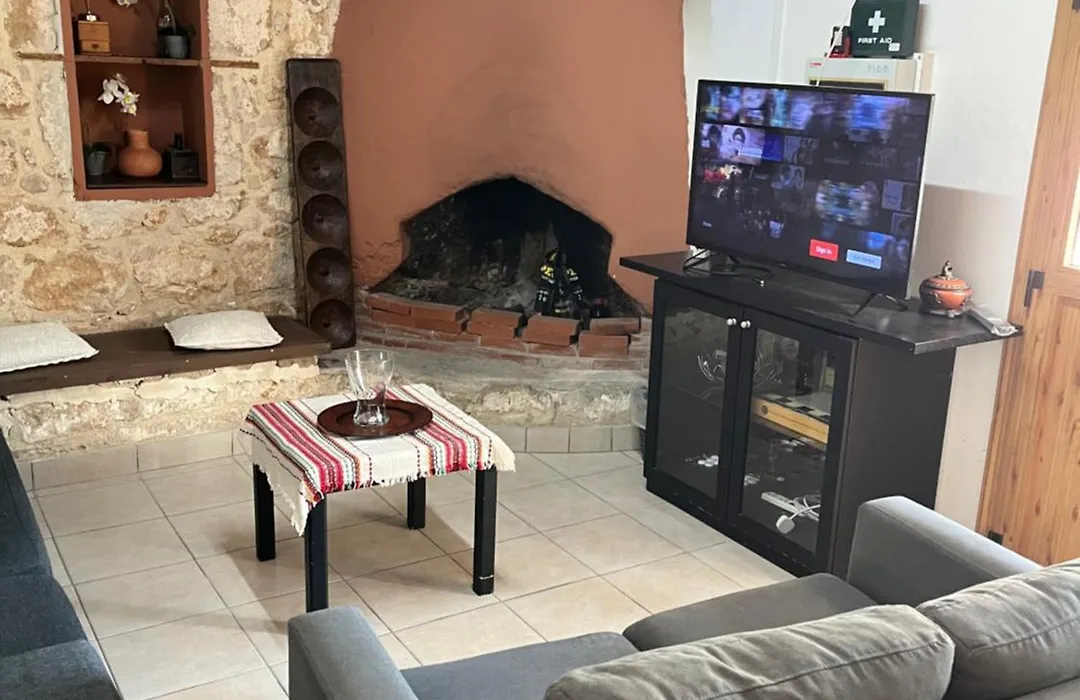 Friendly Villagehouse-1