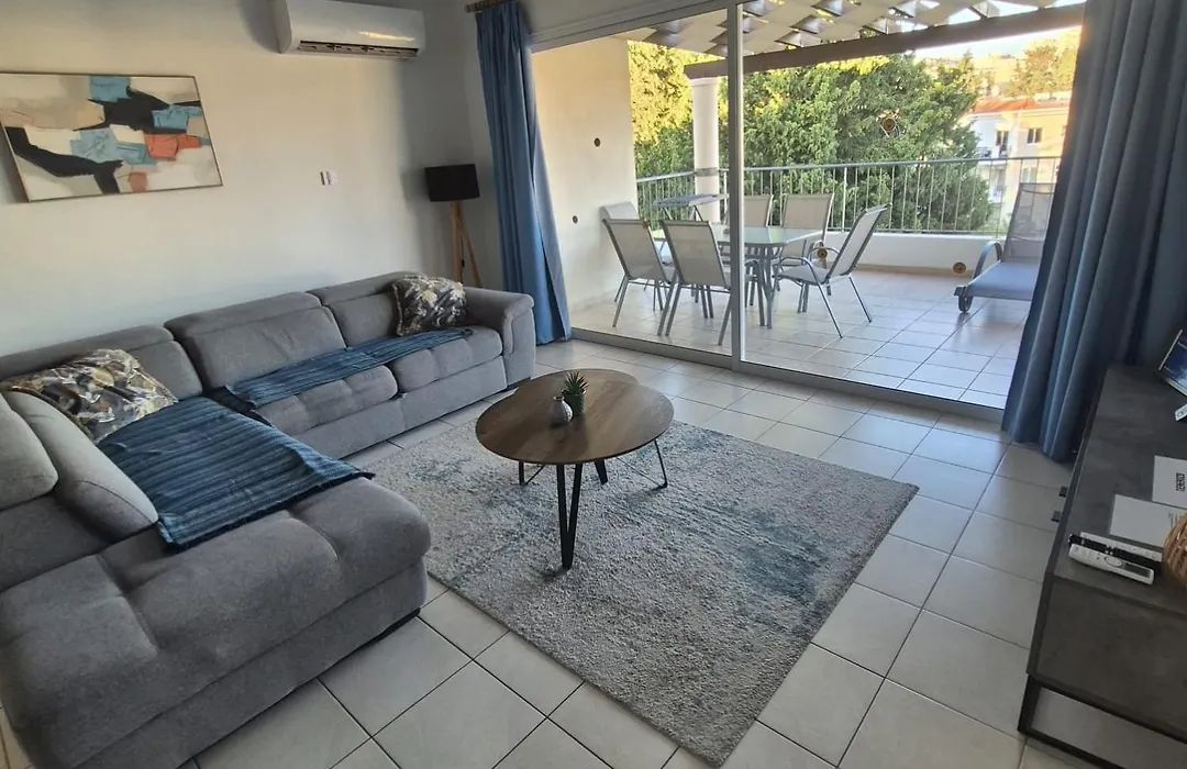 Penthouse Carina-1