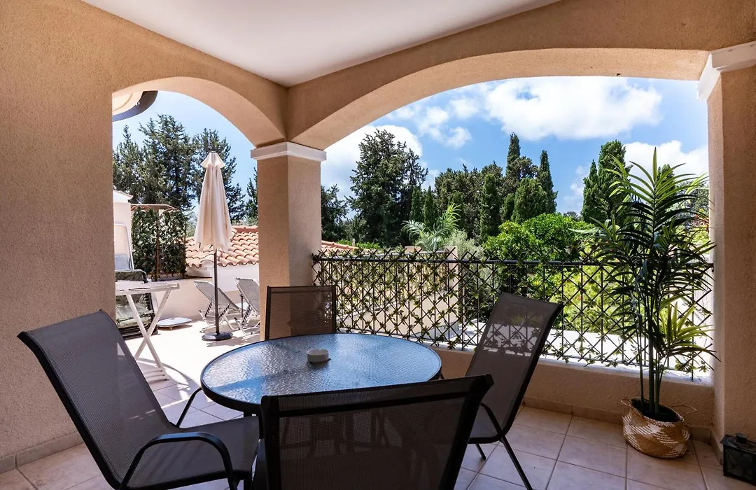 Cozy Apartment In Paphos Beautiful Complex-1