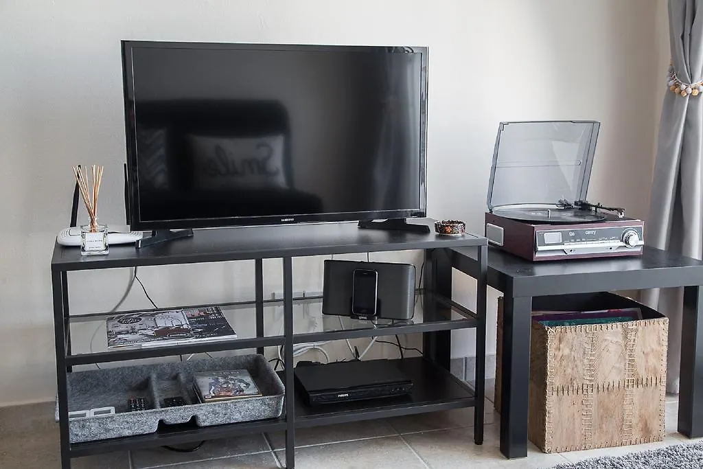 Paphos Love Hut Apartment-1