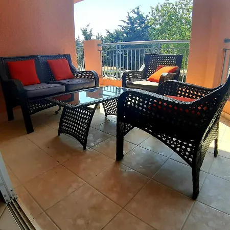 Limnaria Gardens: Sunny 2 Bed Apartment-2