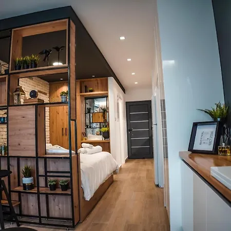 Cosea Living: Seaside Elegant Suite In Harbour 112-3