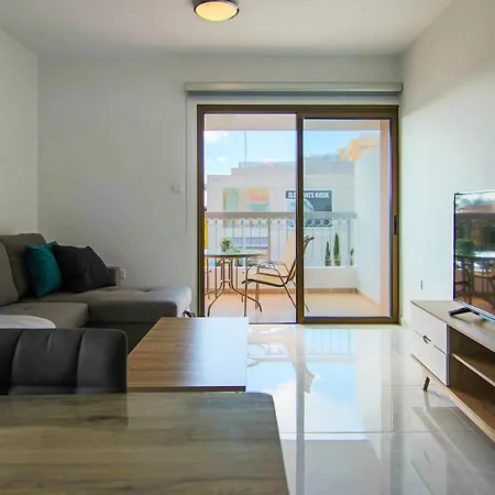 Phaedrus Living City View Luxury Flat Georgos 203-3