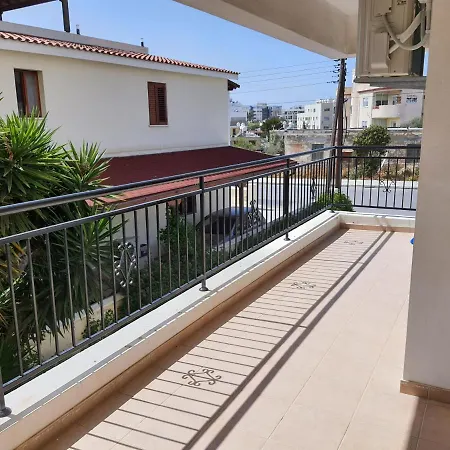 Lovely Apartment At The City Center Of Paphos-2