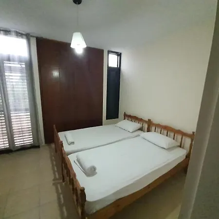 Lovely 2 Bedrooms In The Tourist Area In Paphos .-3