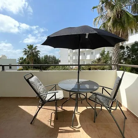 Spacious 3 Bedroom Villa Private Pool-3
