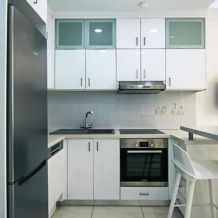 Phaedrus Living: Seaside Luxury Flat Lighthouse 66-3