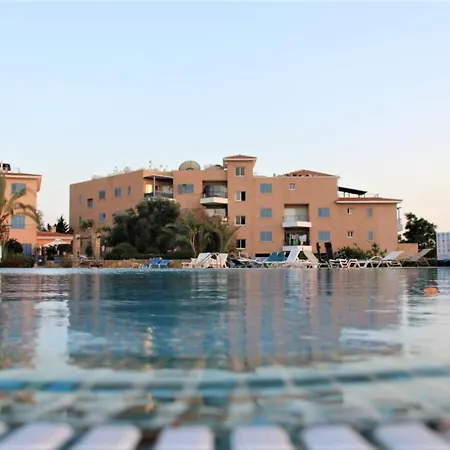 Cosea Living: Seaside 2 Bedroom Flat Kings Palace 209-3