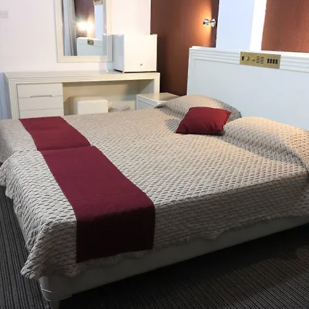 King'S Hotel-2