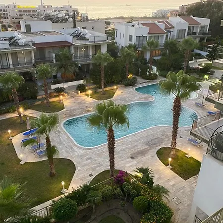 Sea View 2 Bedroom Apartment 400M From Sandy Beach-3