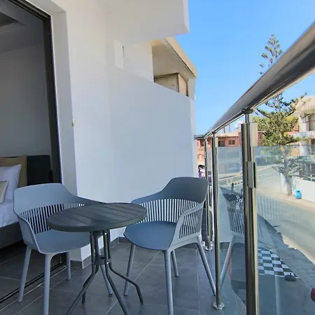 Phaedrus Living: Seaside Luxury Flat Athina 117-2