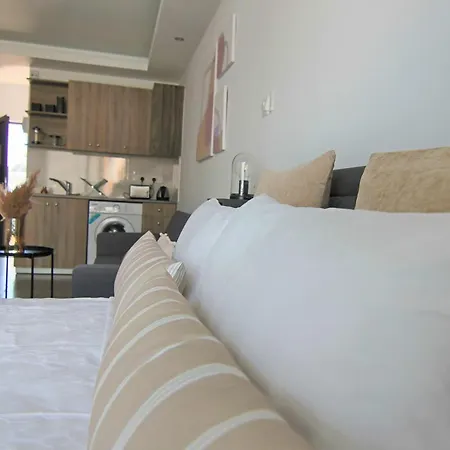 Phaedrus Living: Seaside Luxury Flat Athina 117-3