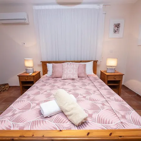 5 Bed Villa In Tala, Pool & Panoramic Sea View-3