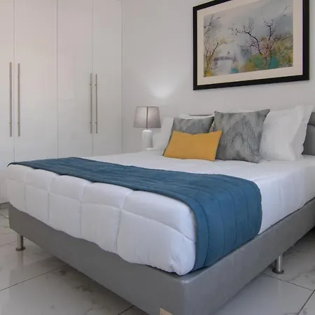 Phaedrus Living: Luxury Flat Semeli-2