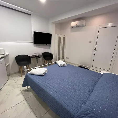 Jacks Apartment-2