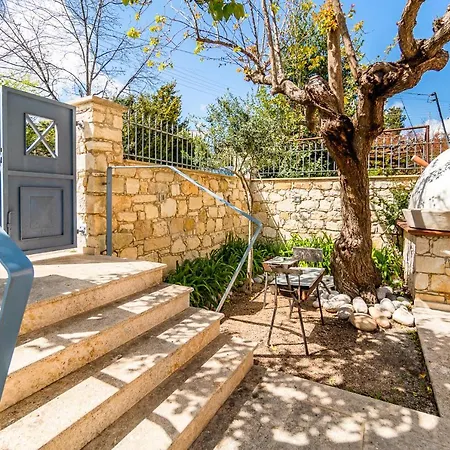 Villa Blue Iris By Ezoria Villas-3