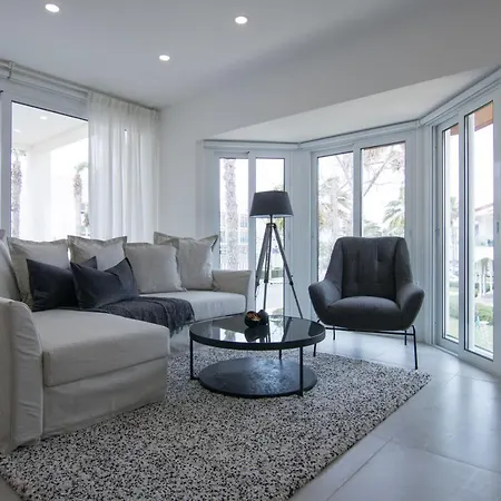 Phaedrus Living: Seaview Luxury Flat Limnaria 134-3
