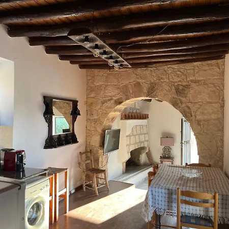 Romanos Villa-2