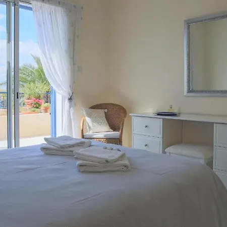 Kings Palace Superb 2 Bed Apartment With Sea Views-3