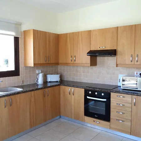 Modern 3 Bedroom Villa, Pool And Close To Golf Course-2