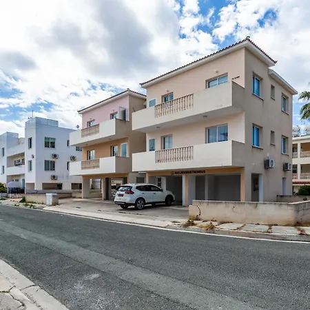 Beautiful One Bed Apartment In Paphos-3