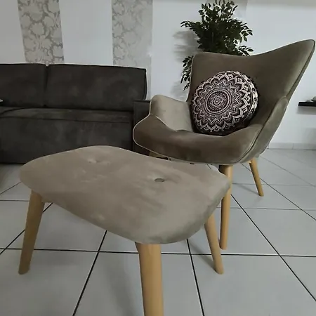 Anthea Gardens - Cosy Condo-2