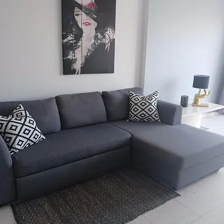 Modern Sea View Apartment Regina Gardens-2